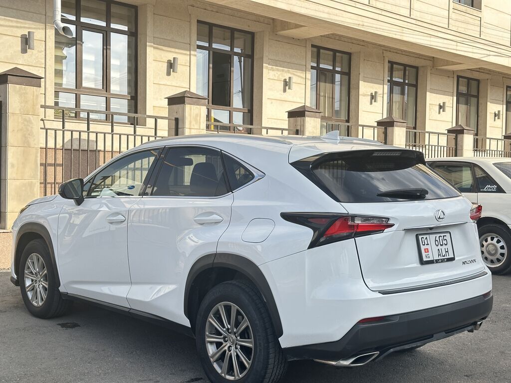 Lexus NX: 2016 г., 2 л, Автомат, Бензин, Кроссовер: фото 4