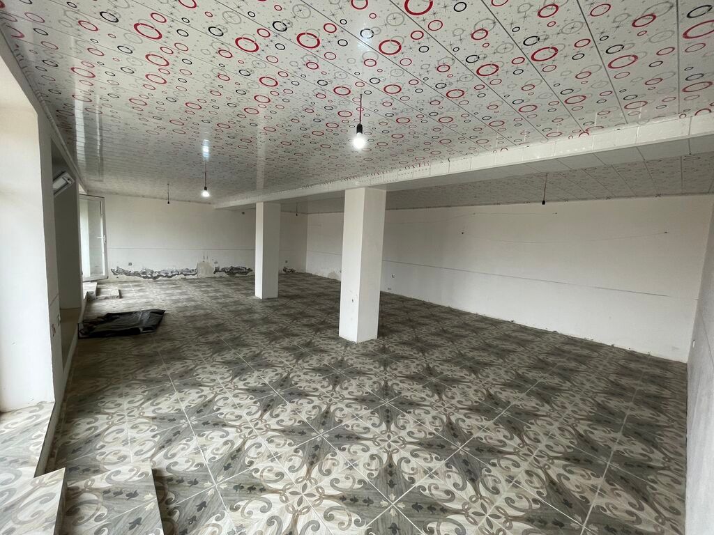 Obyekt Binə Savxoz, Xəqani Aslanov küç. 90 m2-dir (alt mərtəbə)