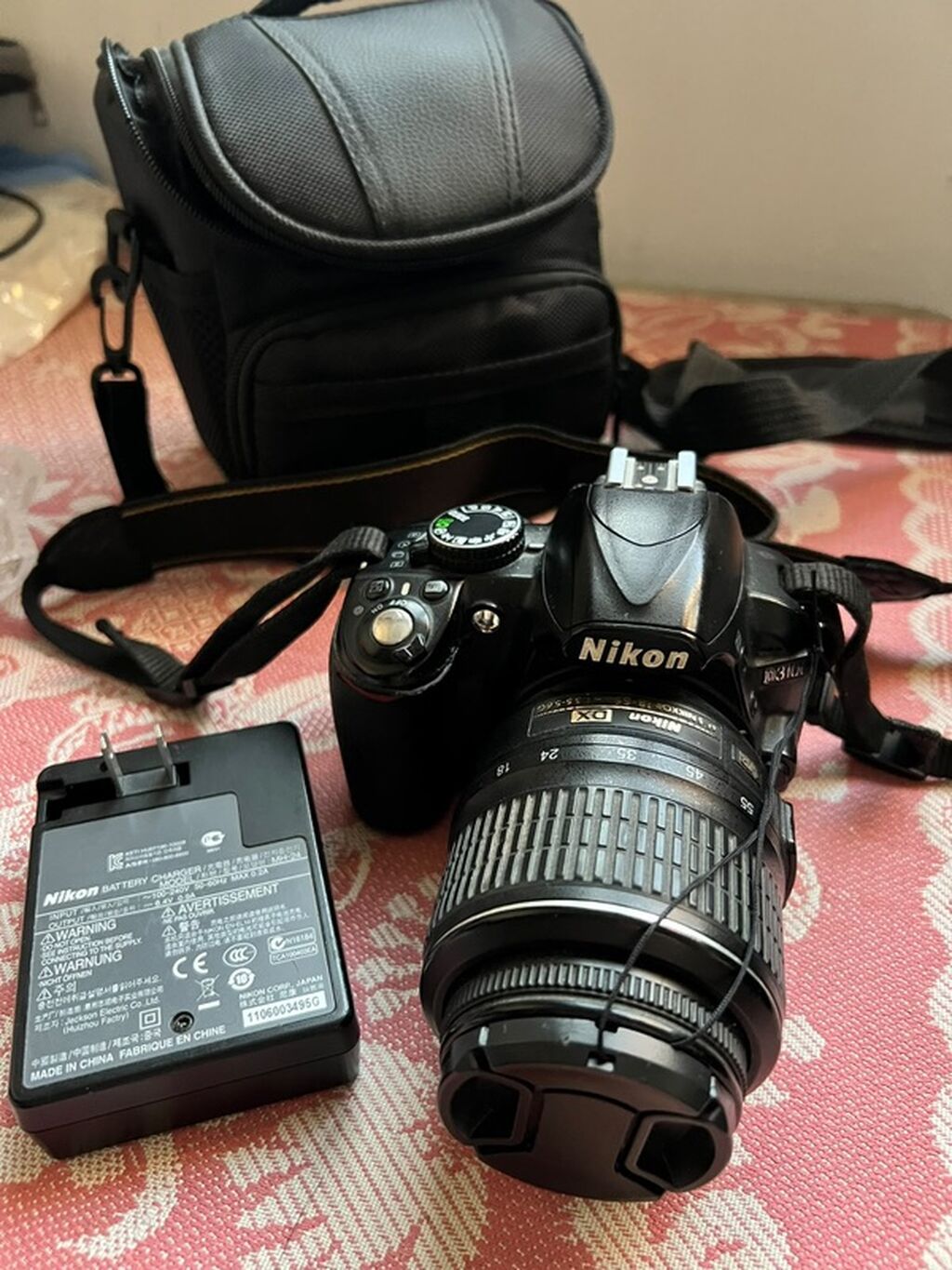Б/У Зеркальная камера Nikon D3100 с кит-объективом AF-S DX NIKKOR