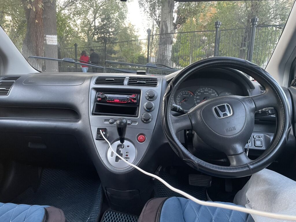 Honda Civic: 2002 г., 1.5 л, Вариатор, Бензин, Хэтчбэк: фото 6