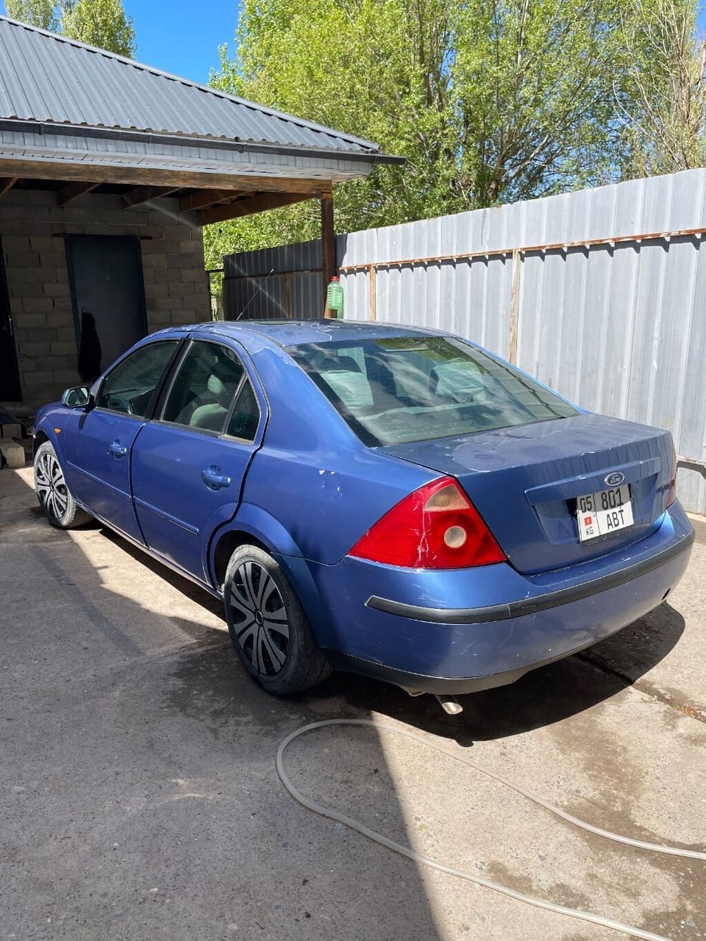 Ford Mondeo: 2001 г., 2 л, Механика, Бензин, Седан: фото 3