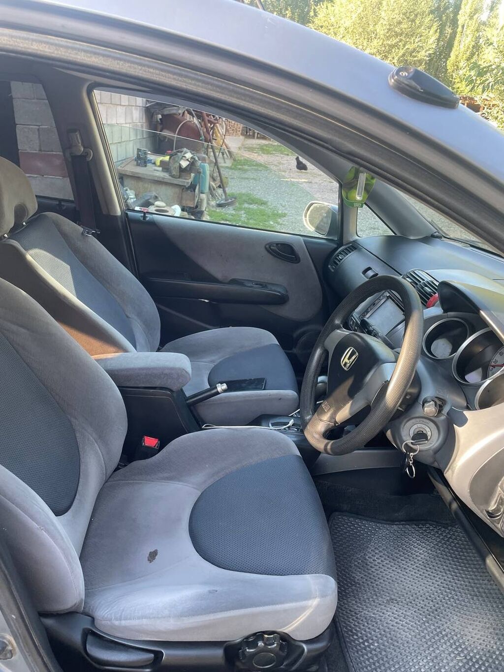 Honda Fit: 2003 г., 1.3 л, Автомат, Бензин, Хэтчбэк: фото 5