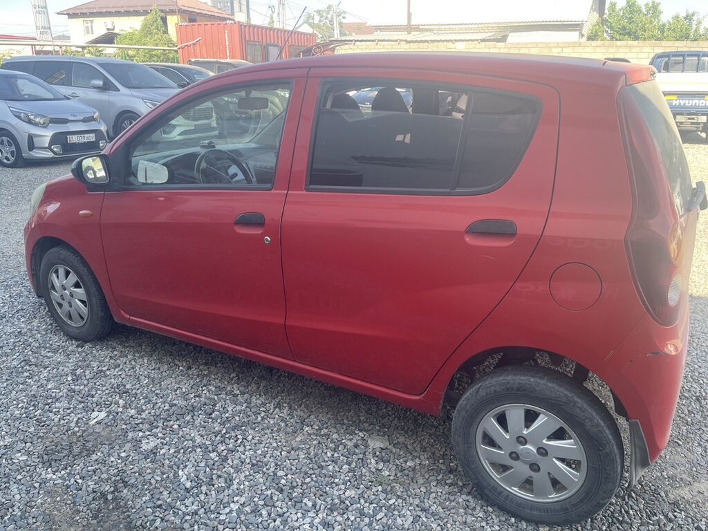 Daihatsu Cuore: 2008 г., Механика, Бензин, Хэтчбэк: фото 2
