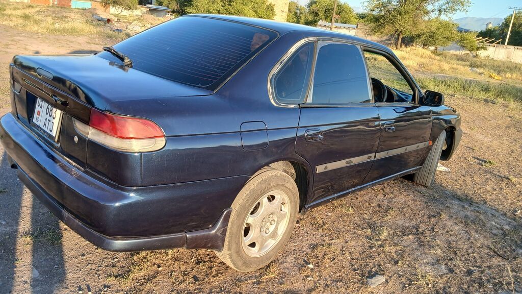 Subaru Legacy: 1996 г., 2 л, Автомат, Бензин, Седан: фото 3
