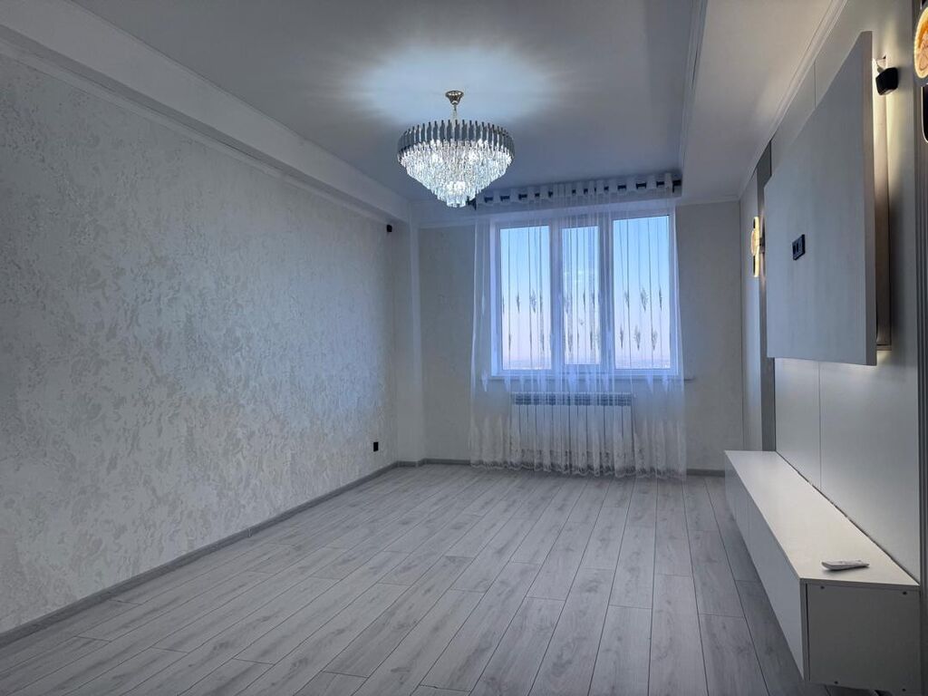 2 комнаты, 73 м², ул. Горького / Алматинка 14 этаж, Свежий ремонт: фото 3