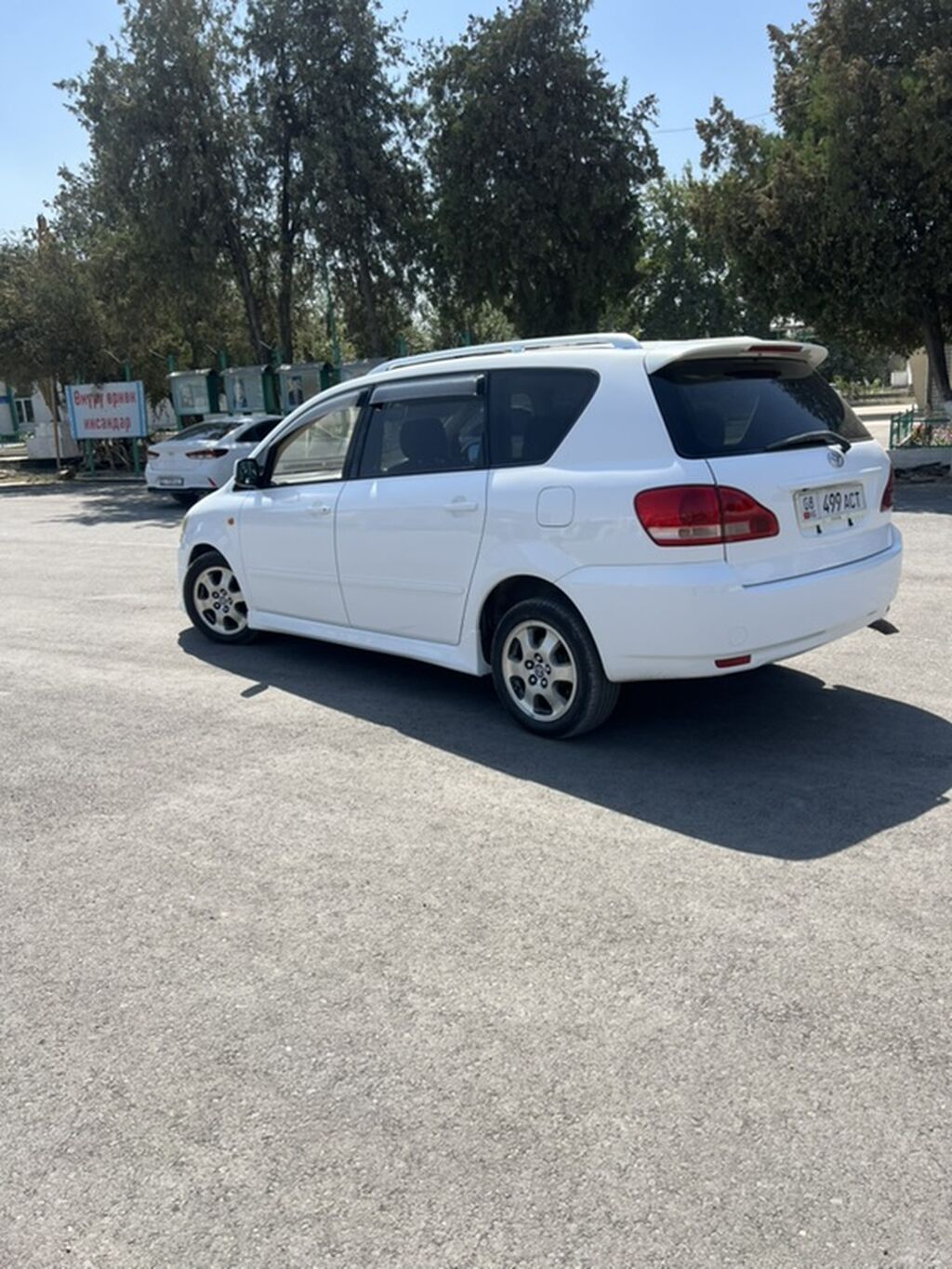 Toyota Ipsum: 2003 г., Минивэн: фото 5