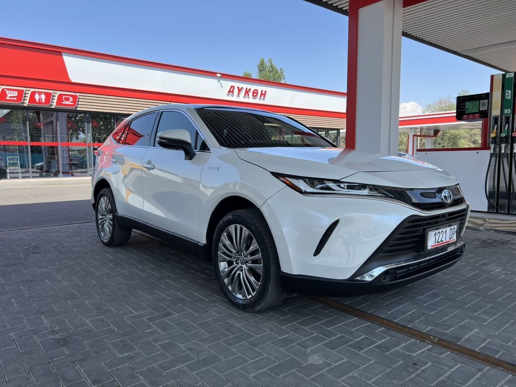 Toyota Venza: 2021 г., 2.5 л, Автомат, Гибрид, Кроссовер: фото 2