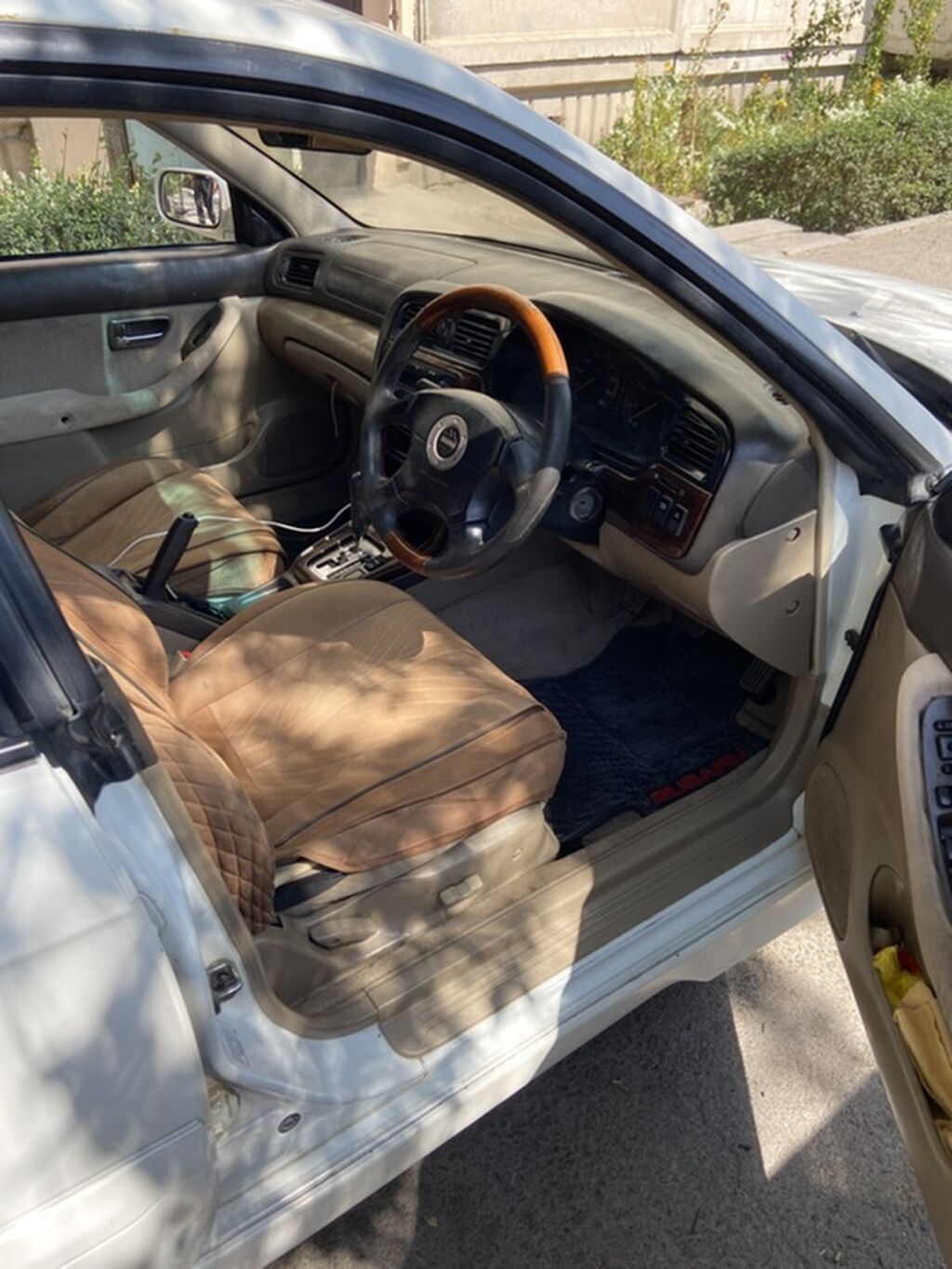 Subaru Legacy Lancaster: 2001 г., 2.5 л, Автомат, Бензин, Универсал: фото 3