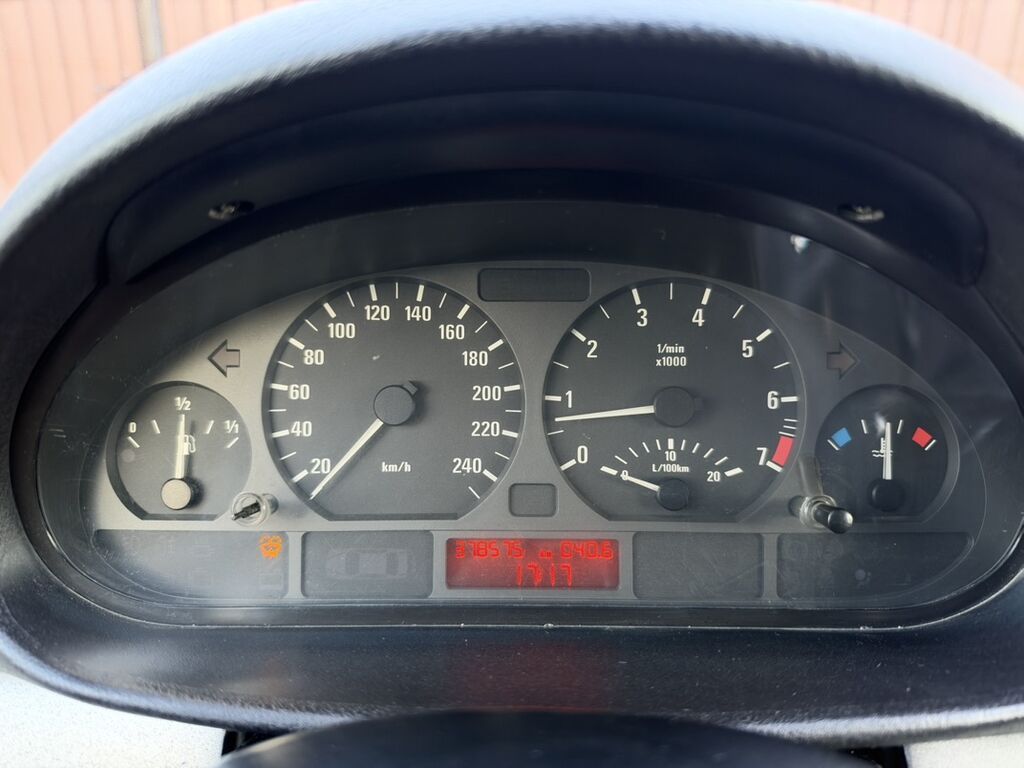 BMW 3 series: 2003 г., 2.8 л, Механика, Седан: фото 8