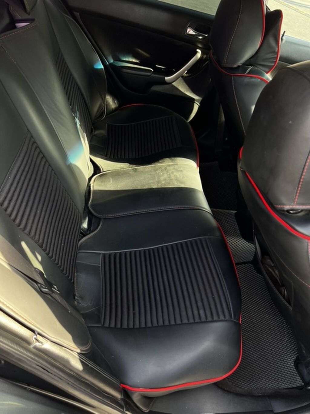 Honda Accord: 2003 г., 2 л, Автомат, Бензин, Седан: фото 7