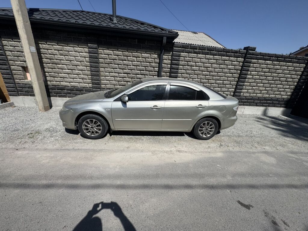 Mazda 6: 2004 г., 2 л, Механика, Бензин, Седан: фото 4