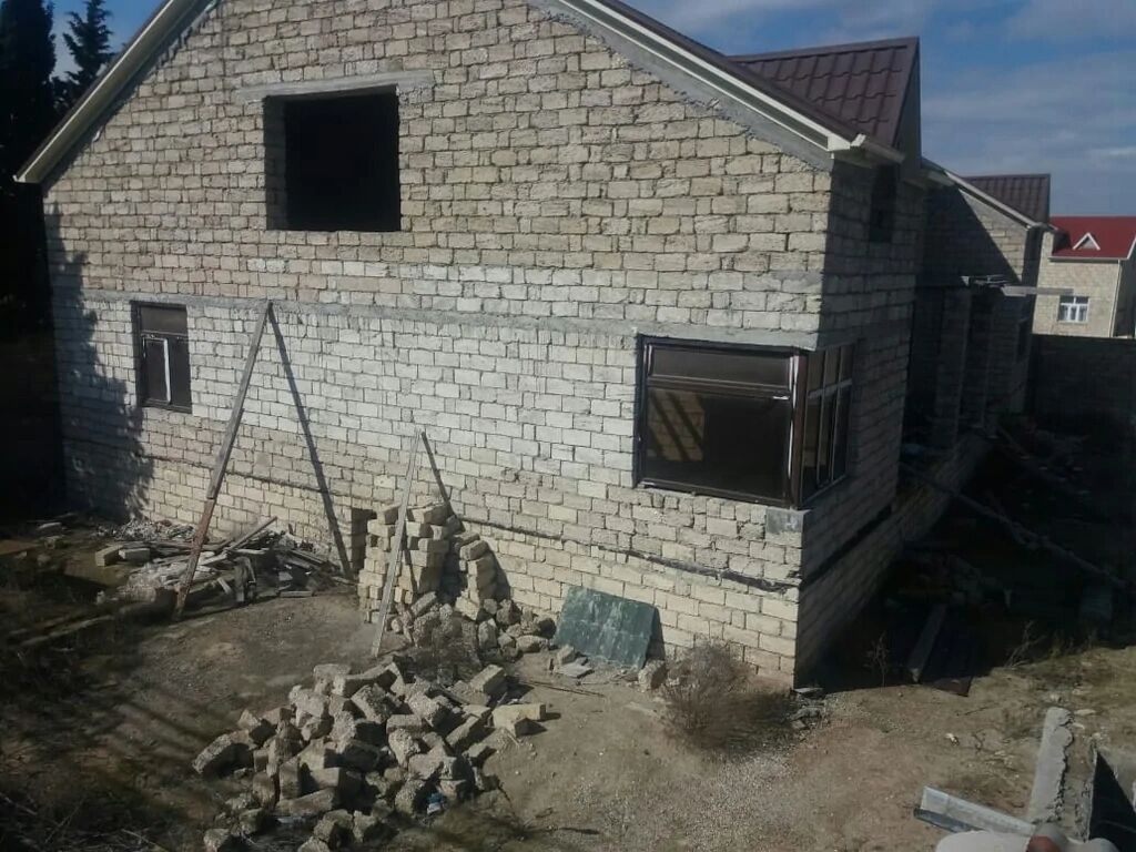 6 otaqlı, 130 kv. m, Kredit yoxdur, Təmirsiz