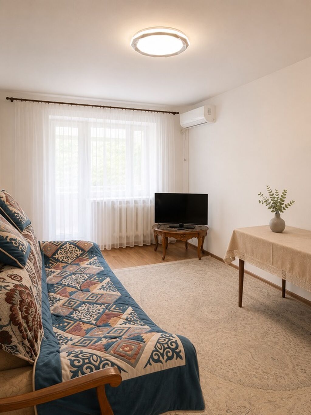 3 комнаты, 58 м², Хрущевка, 3 этаж, Косметический ремонт: фото 1