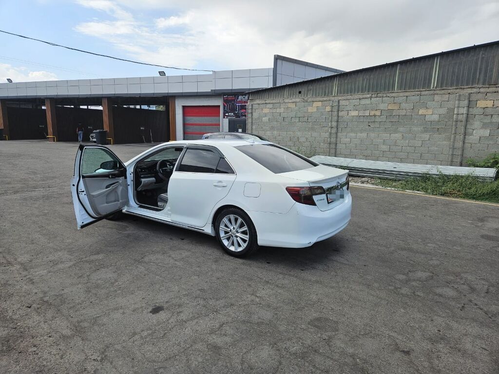 Toyota Camry: 2012 г., Автомат, Бензин, Седан: фото 4