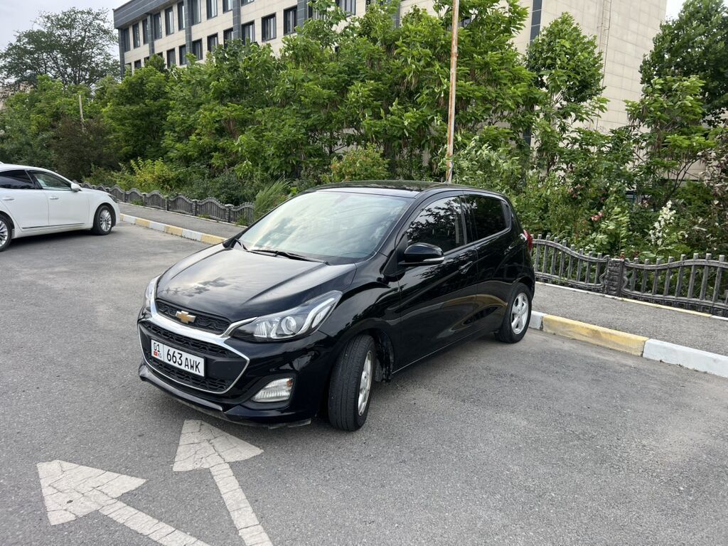 Chevrolet Spark: 2019 г., 1 л, Автомат, Бензин, Хэтчбэк: фото 2