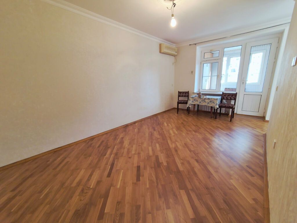 Продаётся 2-комнатная квартира в старом фонде, Azadlıq Prospekti, 37 м², 135 000 AZN, фото 2 / 12