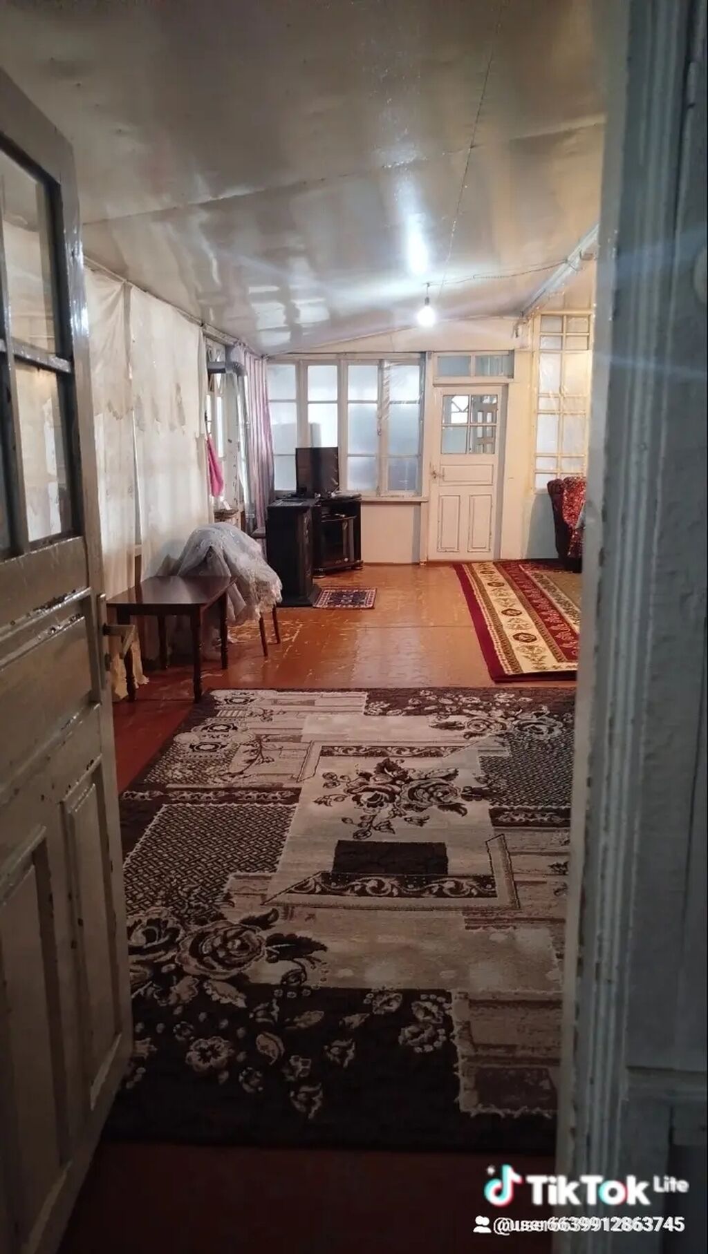 Satılır: həyəti olan fərdi yaşayış evi. Sabirabad şəhərinin tam