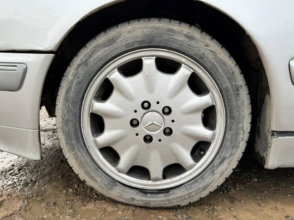 Mercedes-Benz E-Class: 2000 г., 2.2 л, Автомат, Бензин, Седан: фото 8