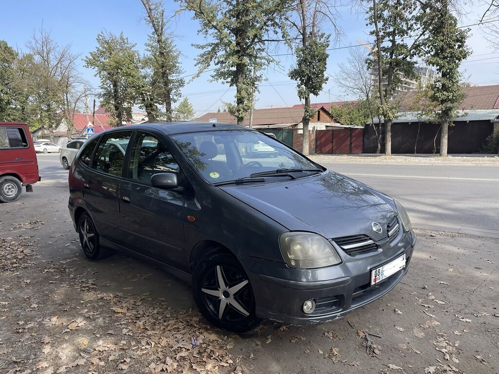 Nissan Almera Tino: 2003 г., 2.2 л, Механика, Дизель, Хэтчбэк: фото 3