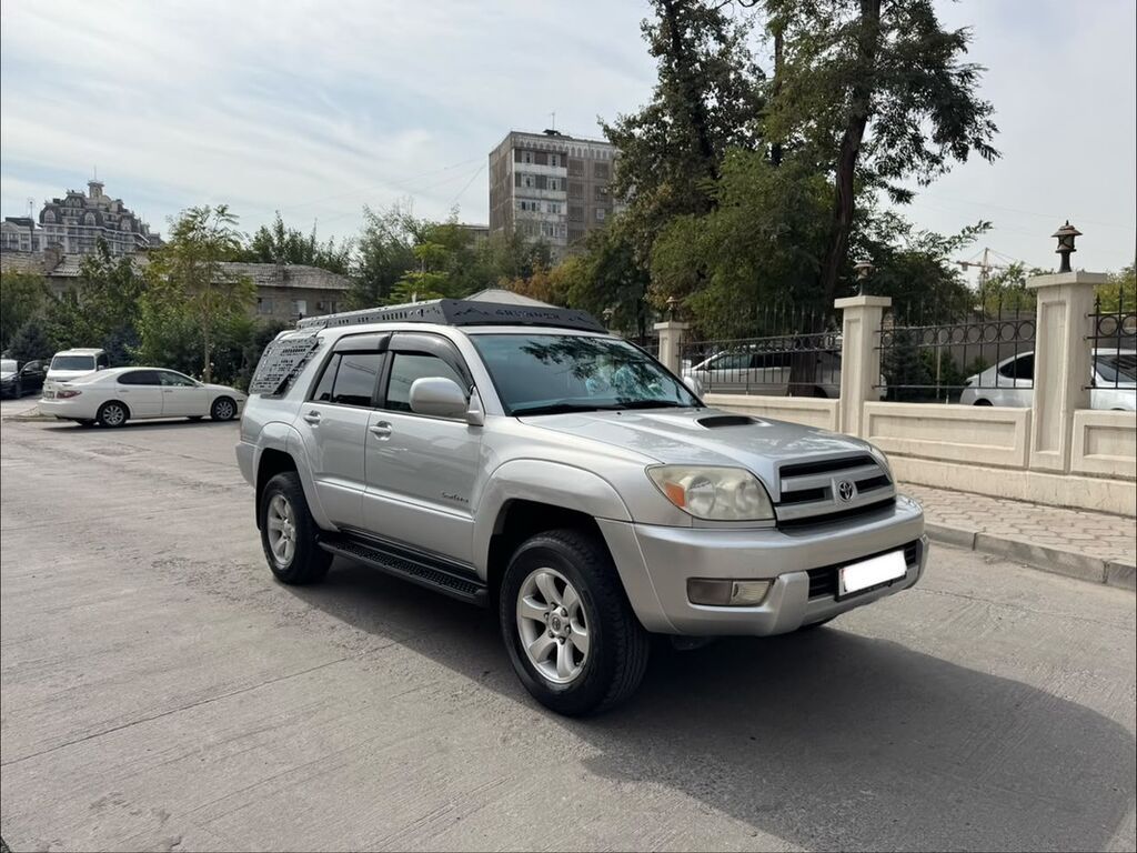 Toyota 4Runner: 2004 г., 4 л, Автомат, Газ, Внедорожник: фото 2