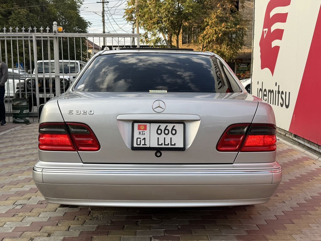 Mercedes-Benz E-Class: 1999 г., 3.2 л, Автомат, Бензин, Седан: фото 5