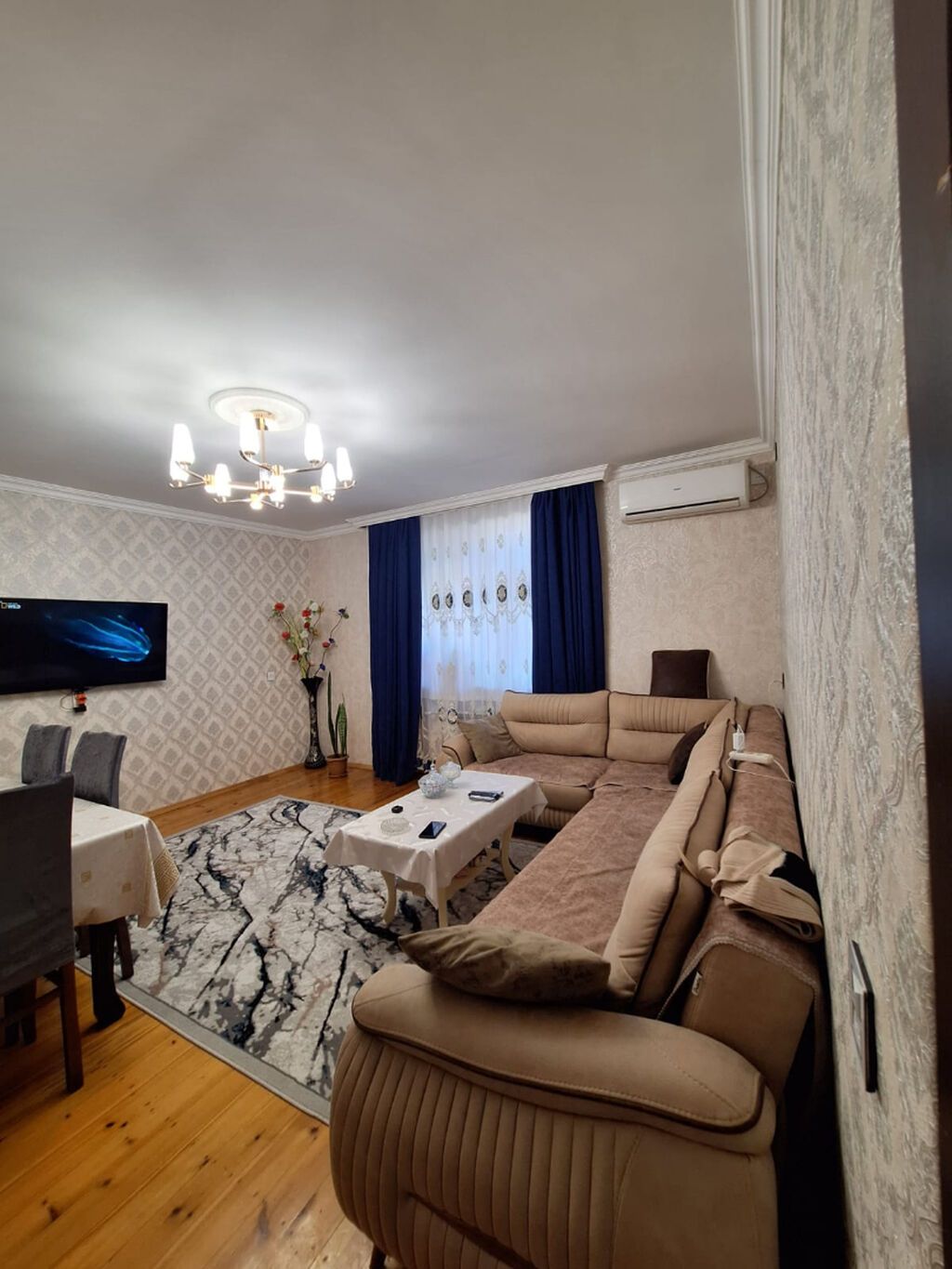 Bakı, Bakıxanov qəs., 4 otaqlı, Köhnə tikili, m. Neftçilər, 72 kv. m