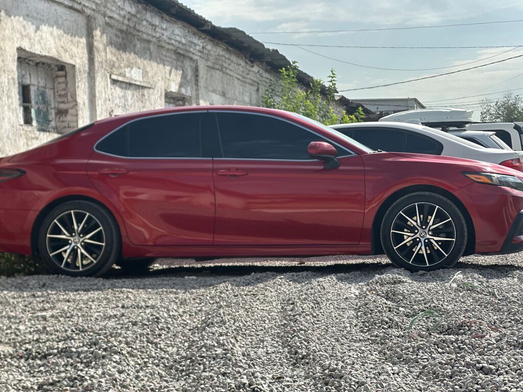 Toyota Camry: 2021 г., 2.5 л, Автомат, Бензин, Седан: фото 7