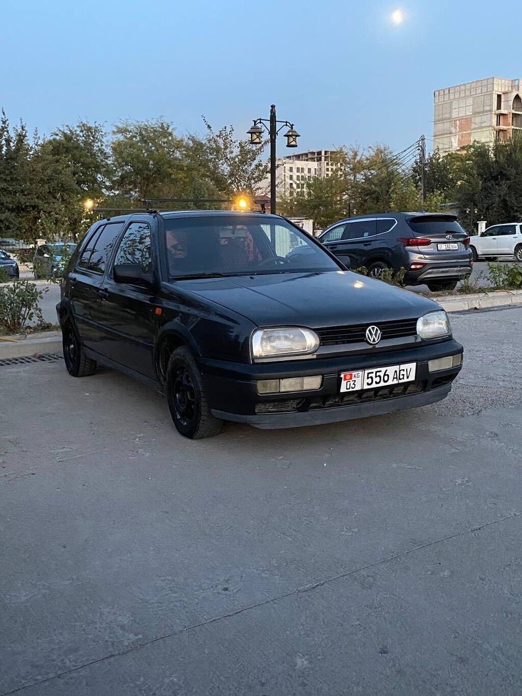 Volkswagen Golf: 1992 г., Механика, Бензин, Хэтчбэк: фото 1