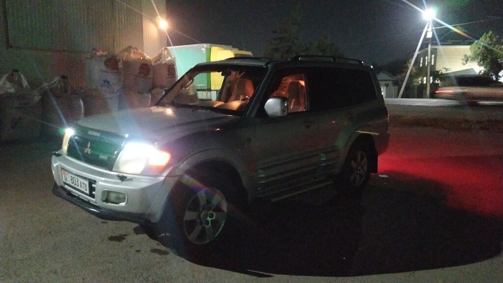 Mitsubishi Pajero: 2001 г., 3.5 л, Автомат, Бензин, Внедорожник: фото 6