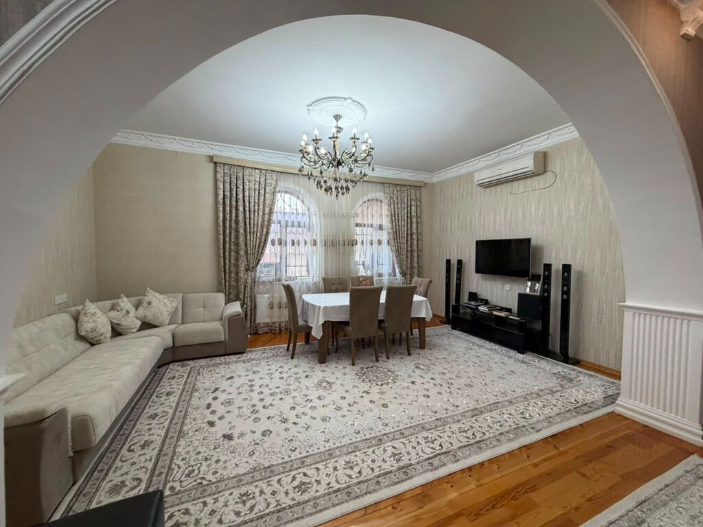 Qaraçuxur qəs. 5 otaqlı, 201 kv. m, Kredit yoxdur, Yeni təmirli