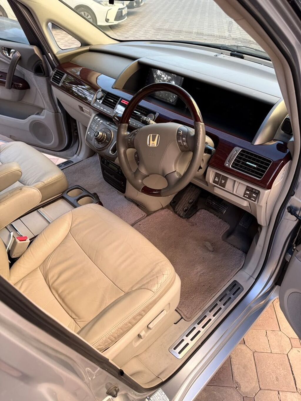 Honda Elysion: 2005 г., Автомат, Бензин, Минивэн: фото 8