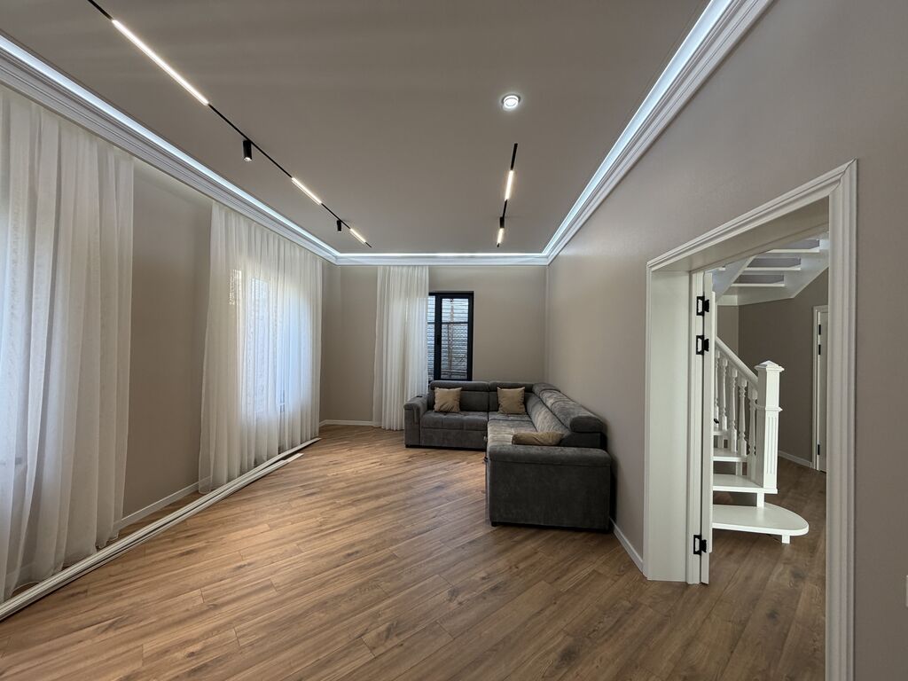 200 м², 5 комнат, Азия Молл: фото 4