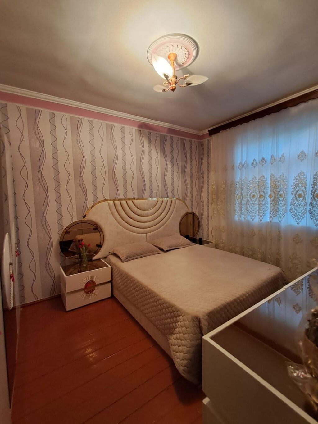 LÖKBATANDA 233 MƏKTƏBİN TAM QARŞISI ŞƏXSİ TİKİLİ HƏYƏT EVİ SATILIR! 📍