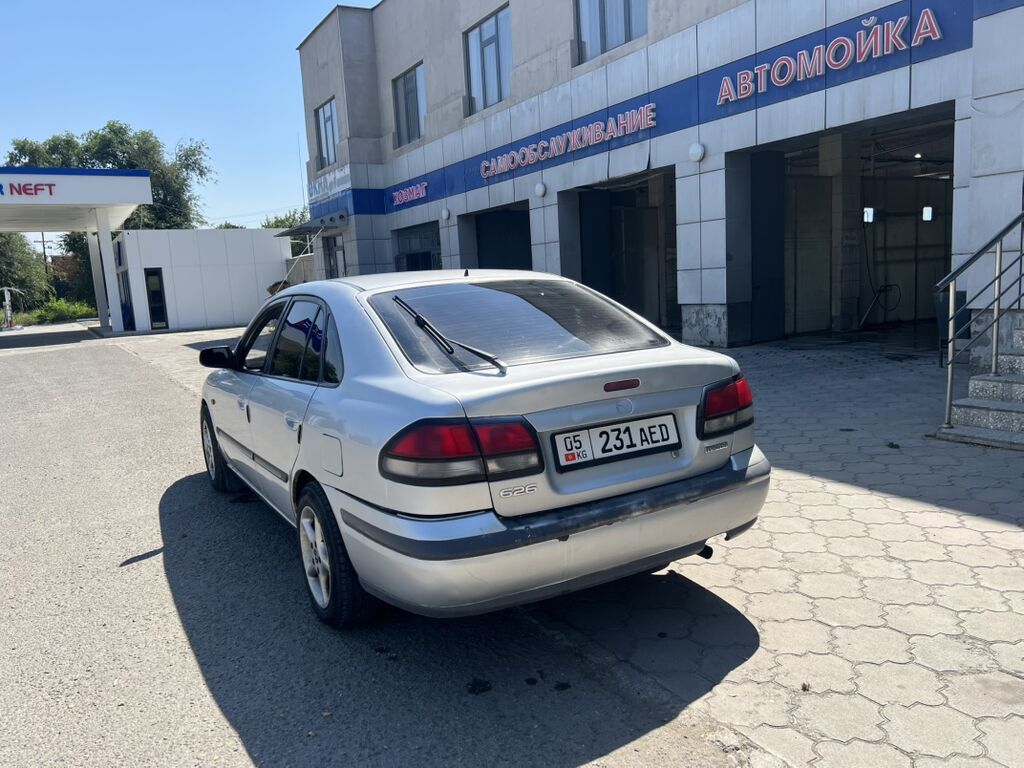 Mazda 626: 1997 г., Механика, Бензин, Хэтчбэк: фото 3