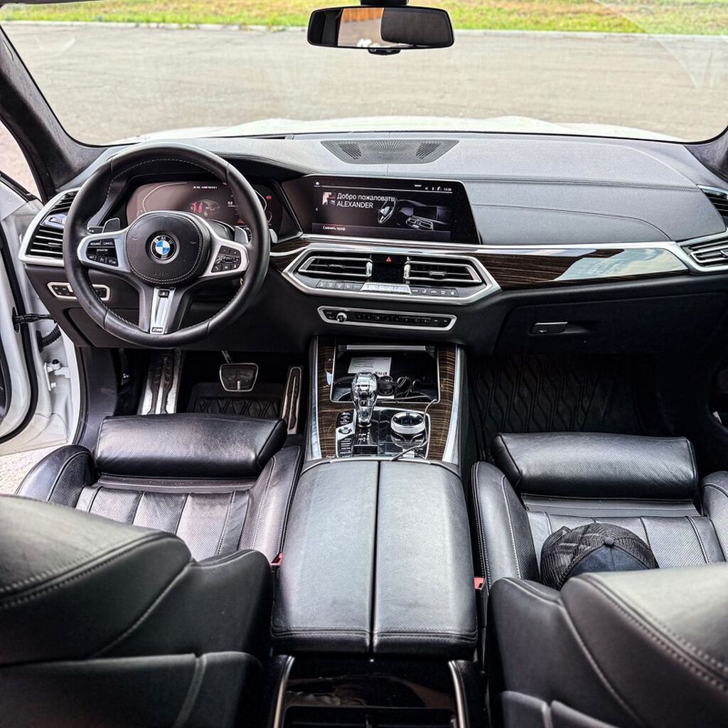 BMW X5: 2021 г., 4.4 л, Автомат, Бензин, Внедорожник: фото 7
