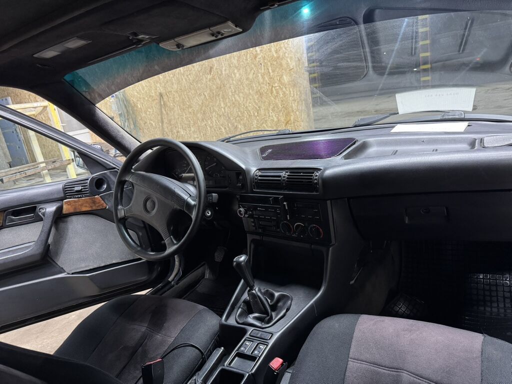 BMW 5 series: 1993 г., 2.5 л, Механика, Бензин, Универсал: фото 3