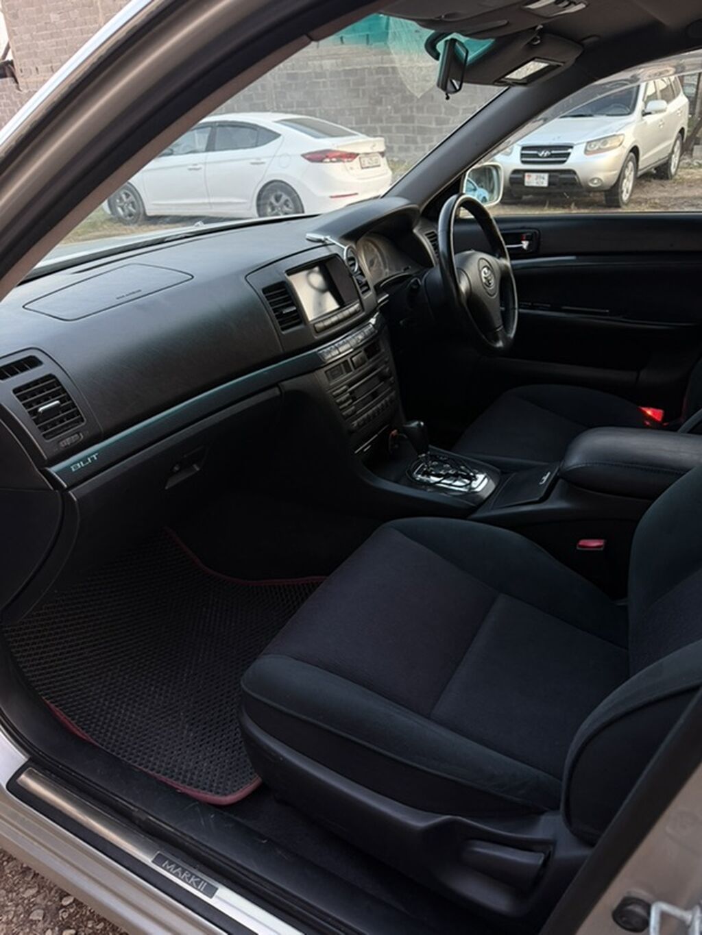 Toyota Mark II: 2003 г., 2 л, Автомат, Бензин, Универсал: фото 8