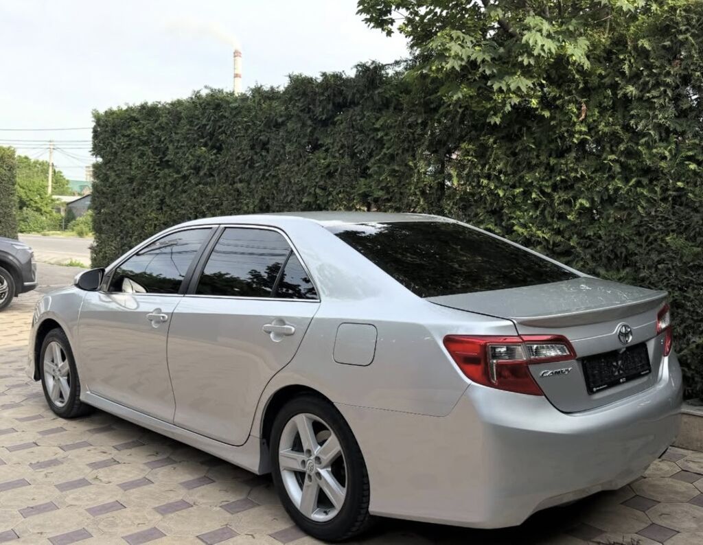Toyota Camry: 2012 г., 2.5 л, Автомат, Бензин, Седан: фото 3