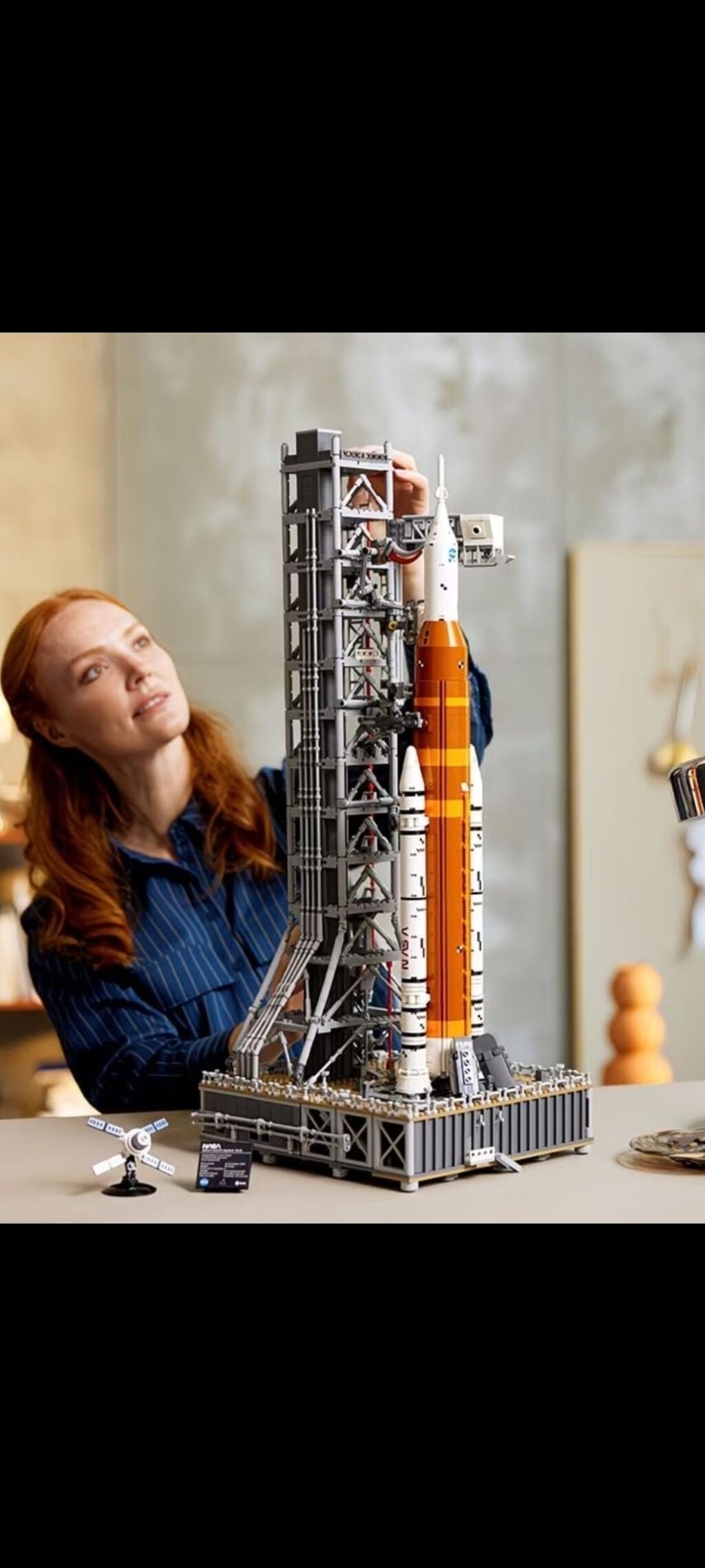 Конструктор-коллекция: пусковой комплекс с ракетой SLS/Orion: фото 1