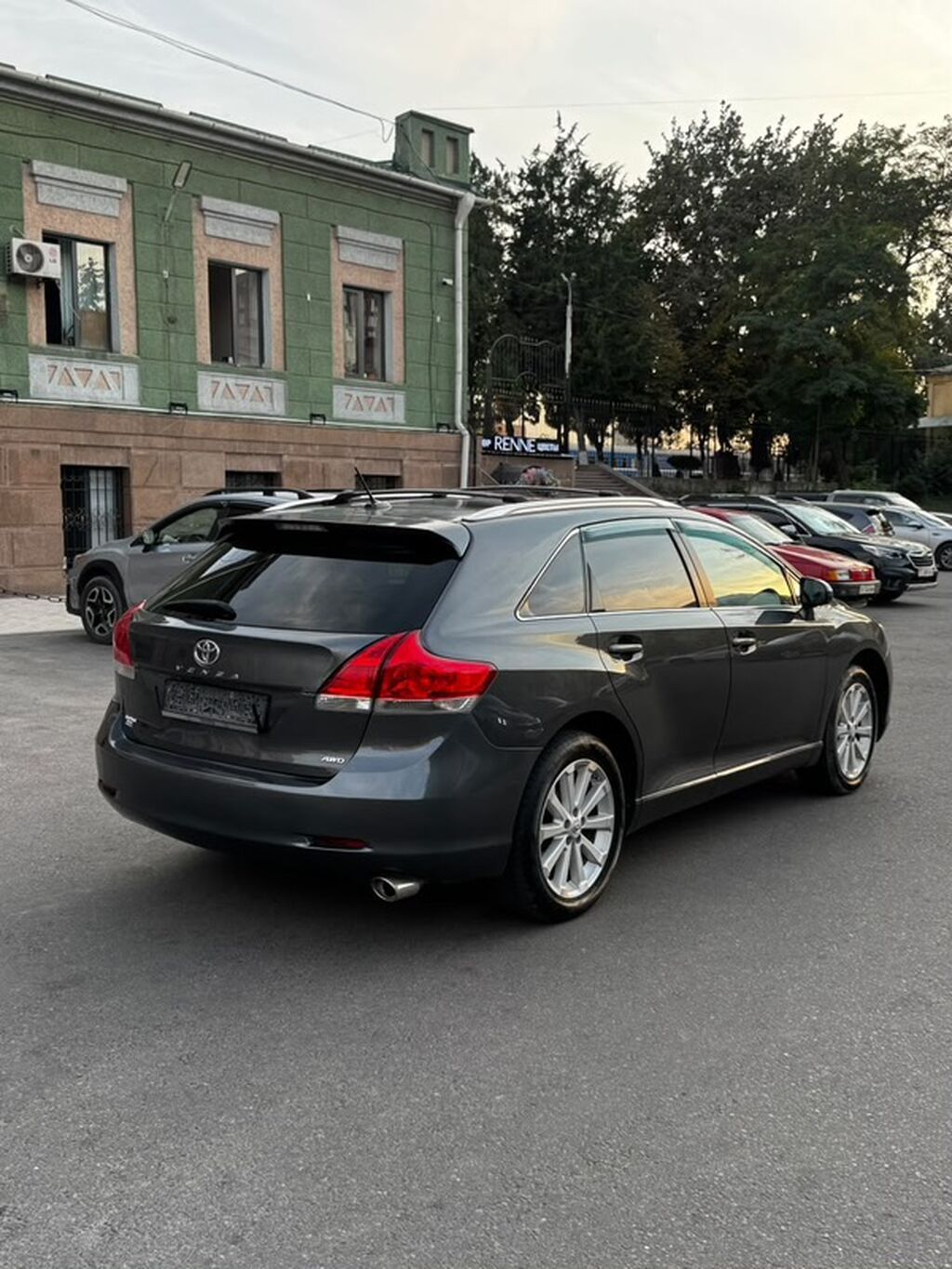 Toyota Venza: 2009 г., 2.7 л, Автомат, Газ, Универсал: фото 4