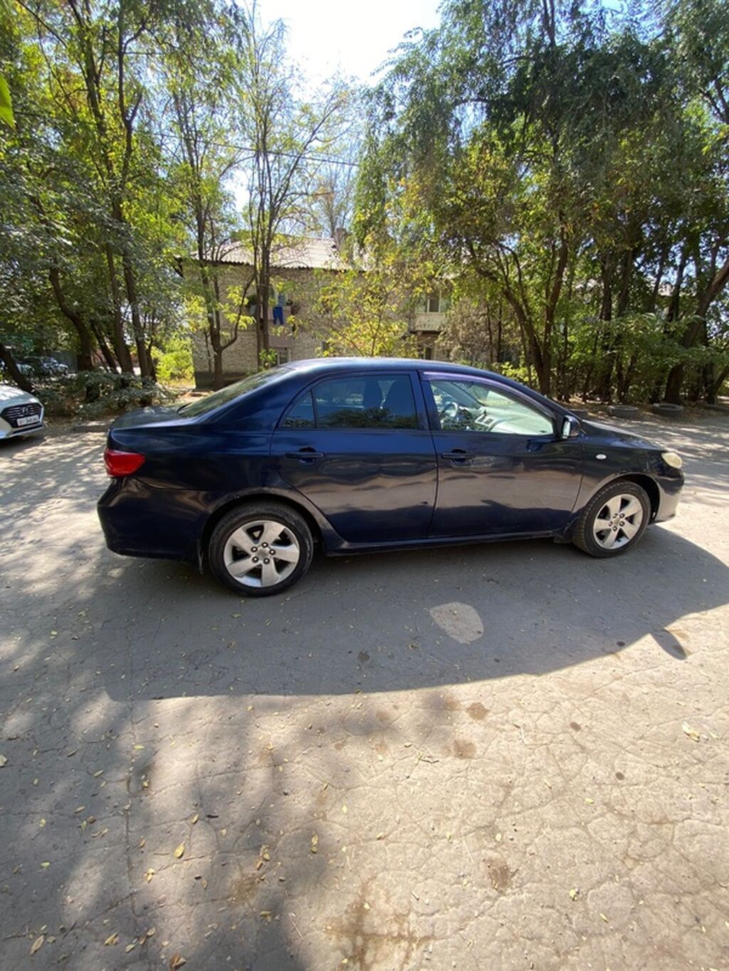 Toyota Corolla: 2007 г., 1.6 л, Робот, Бензин, Седан: фото 2