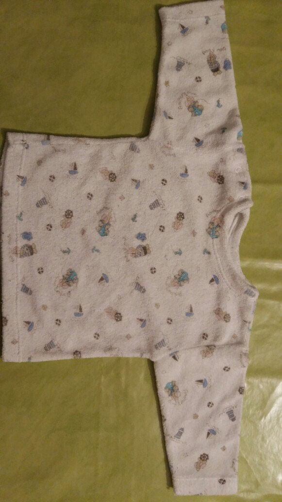 Dečiji Topići I Majice: Majica na dug rukav za bebe vel.2god.polovna i ocuvana na lalafo.rs Majica na dug rukav za bebe vel.2god.polovna i ocuvana - Petrovac na Mlavi