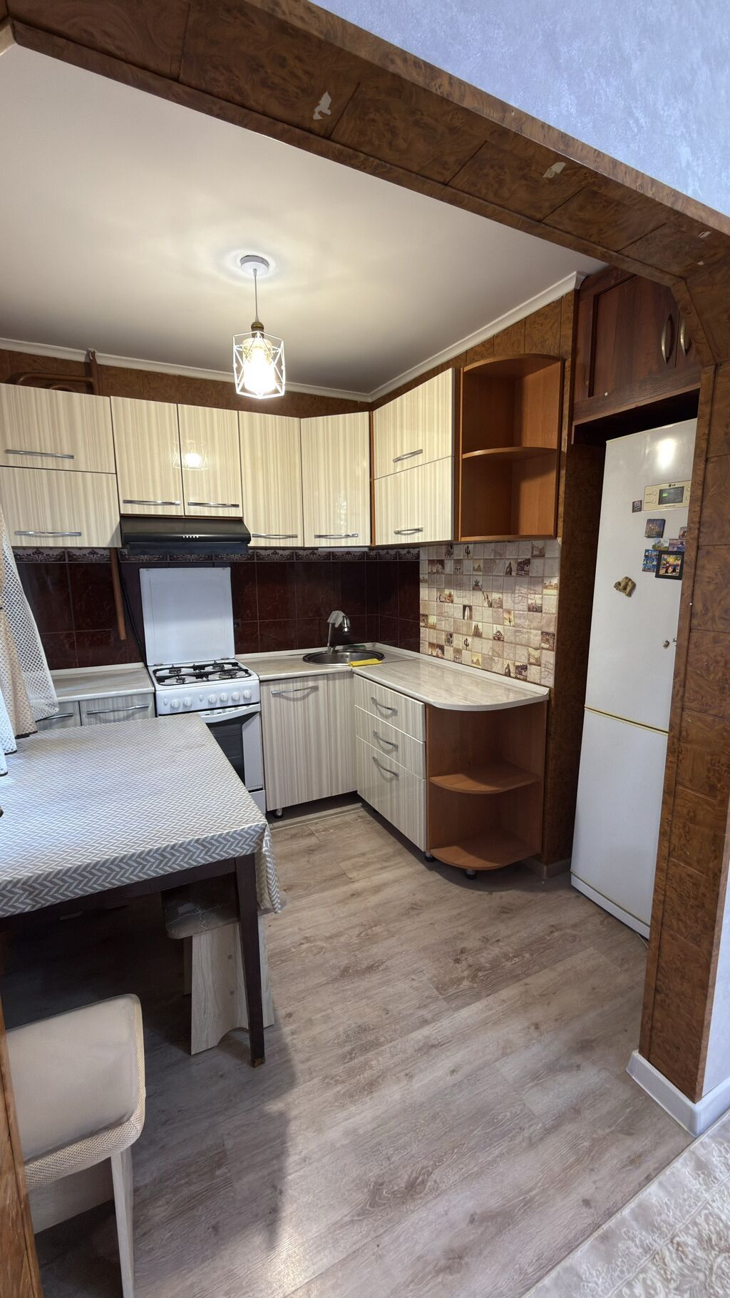 3 комнаты, 60 м², 7 мкр 104 серия, 1 этаж, Евроремонт: фото 6