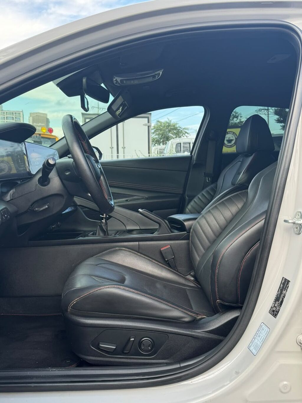 Hyundai Avante: 2020 г., 1.6 л, Механика, Бензин, Седан: фото 5