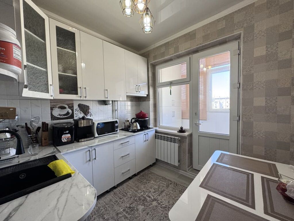 3 комнаты, 70 м², 106 серия, 9 этаж, Евроремонт — фото 8