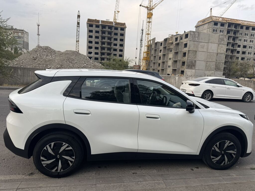 Changan Qiyuan Q05: 2026 г., Автомат, Электромобиль, Кроссовер: фото 2