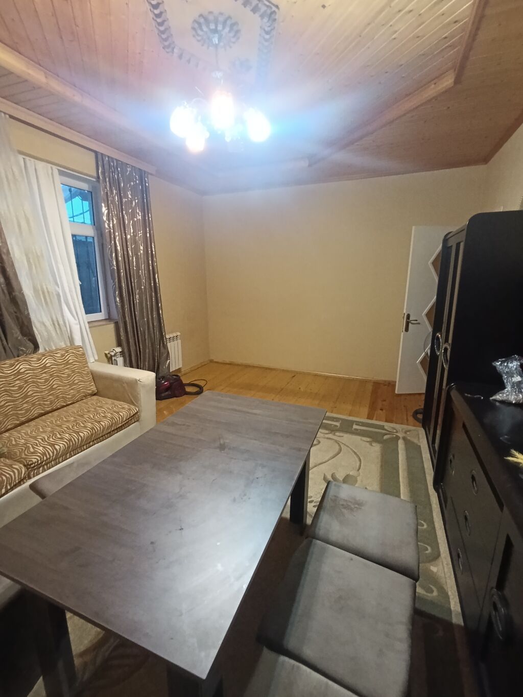 Hövsan qəs. 3 otaqlı, 80 kv. m, Orta təmir