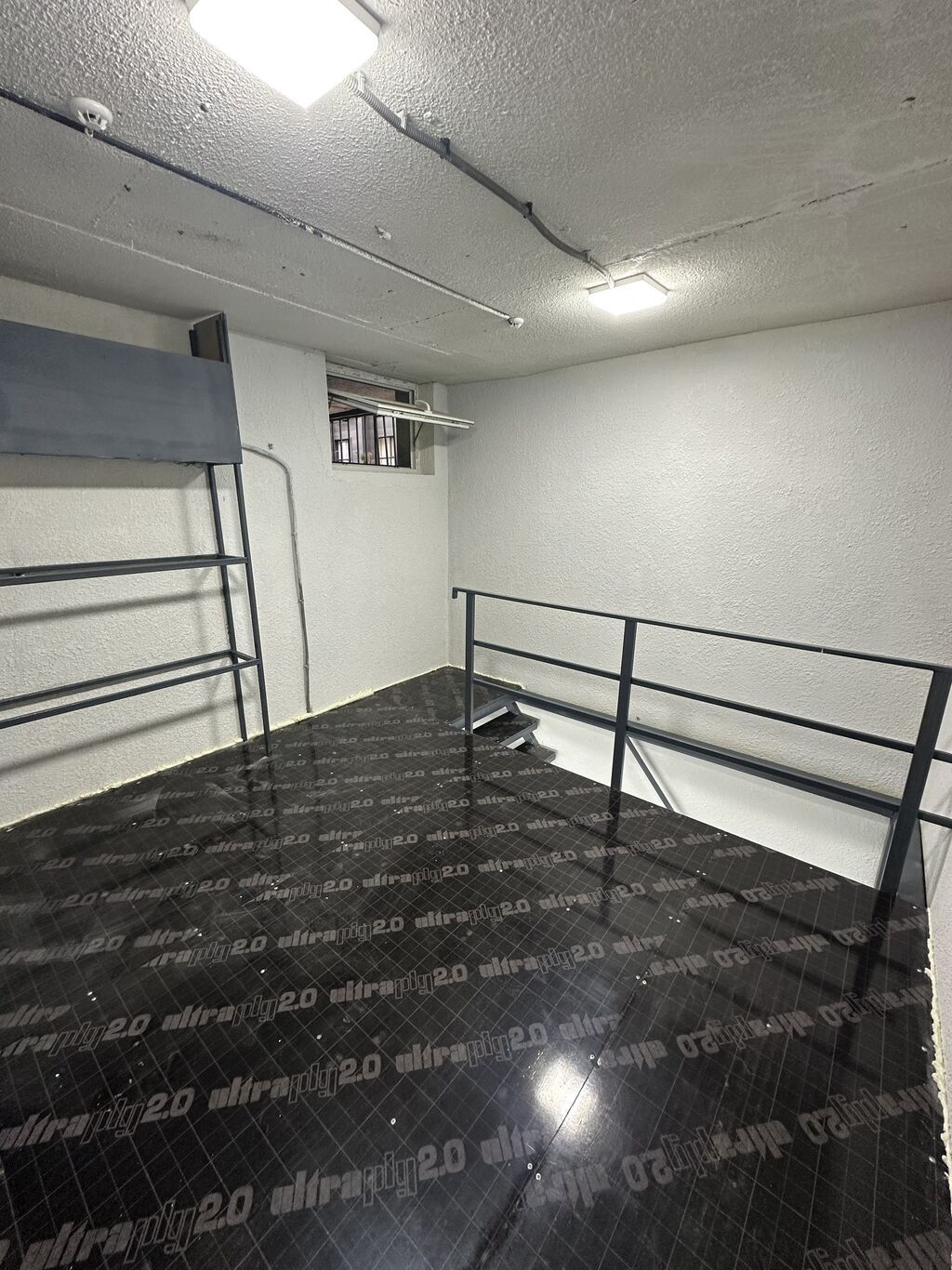 Аренда офисов, 22 м², В жилом комплексе, 1 линия, С юридическим адресом: фото 2