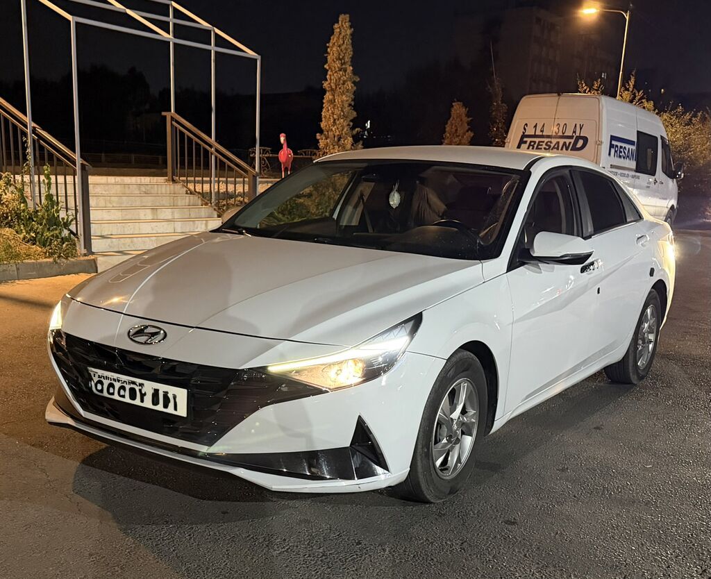 Hyundai Avante: 2020 г., 1.6 л, Автомат, Бензин, Седан: фото 1