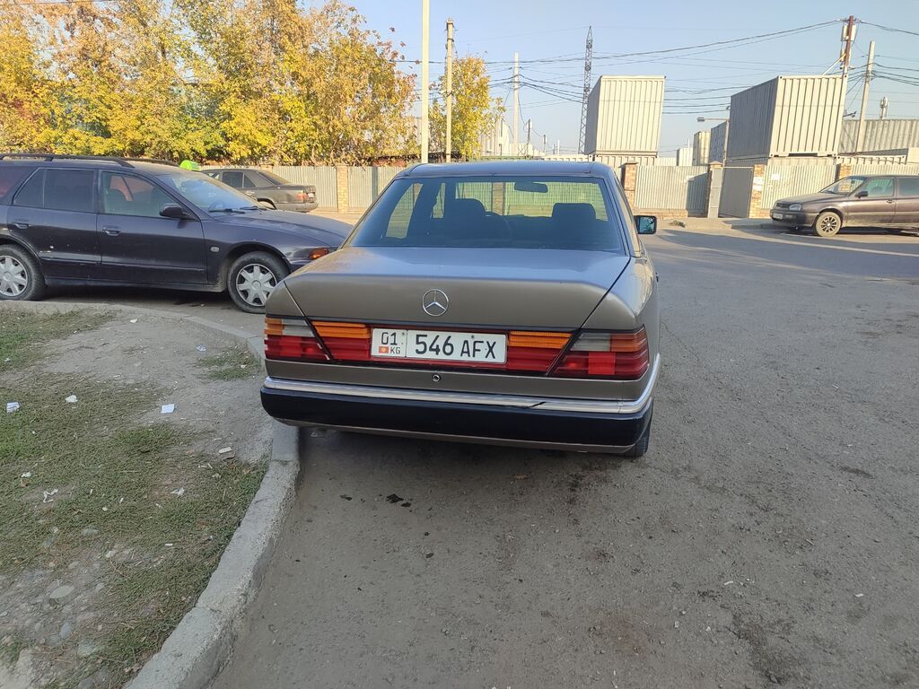Mercedes-Benz W124: 1990 г., 2.9 л, Механика, Дизель, Седан: фото 6
